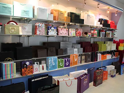 Máquina de corte e vinco plana automática