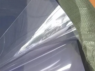 Máquina de corte e vinco plana automática com unidade de descarte (até 450 ton)