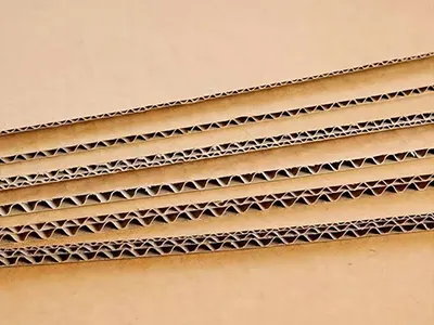 Máquina de corte e vinco plana automática com hot stamping (até 700 ton)